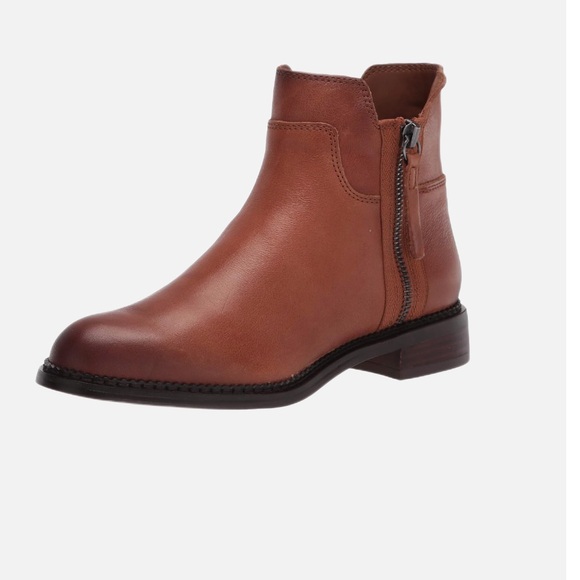Franco Sarto Shoes - Franco Sarto Halford Bootie Leather Ankle Boots. Size 8